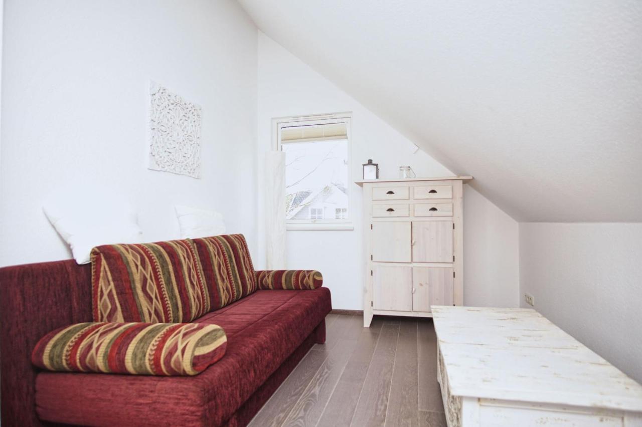 Komfortables Haus Mit Kamin, Sauna, Garten, Terrasse - Ferienhaus Sternschnuppe Wiek auf Rügen Exteriör bild