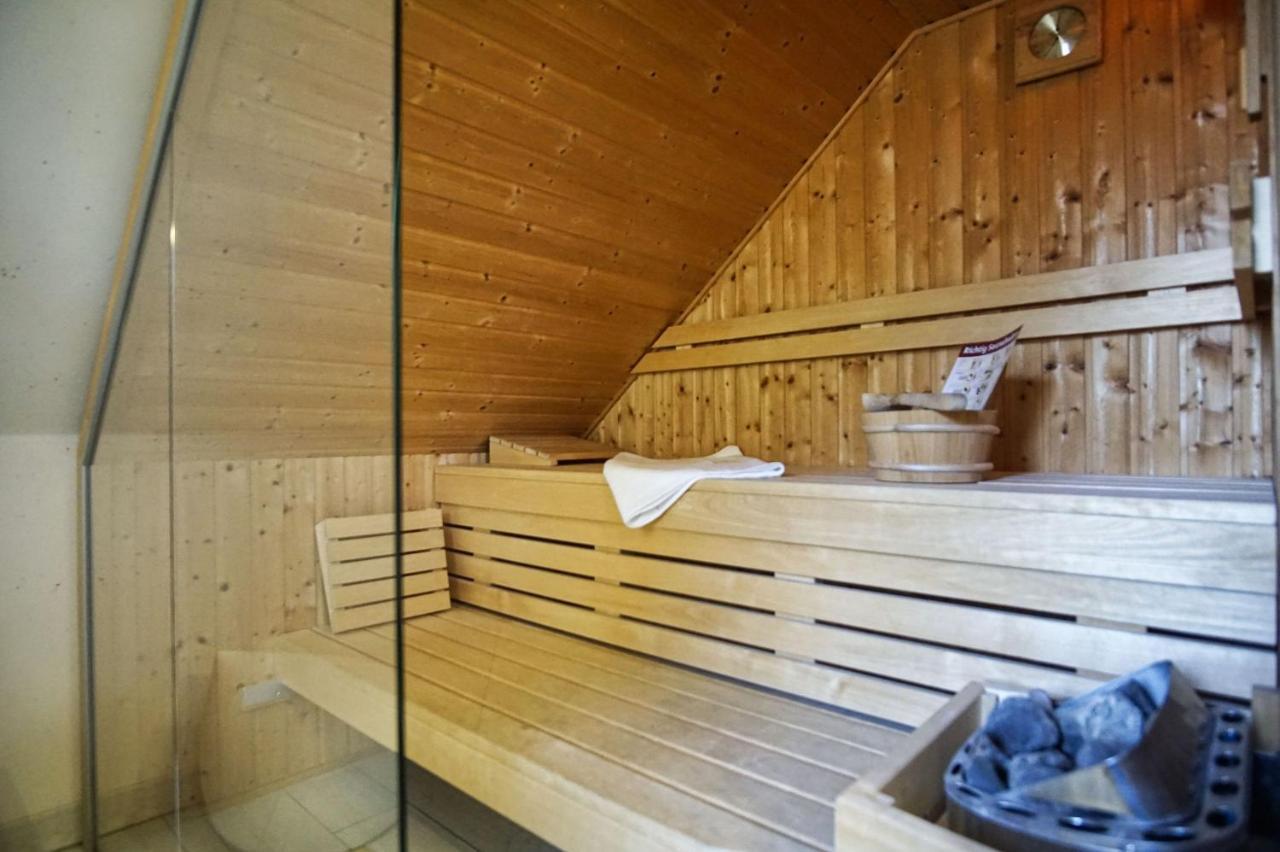 Komfortables Haus Mit Kamin, Sauna, Garten, Terrasse - Ferienhaus Sternschnuppe Wiek auf Rügen Exteriör bild