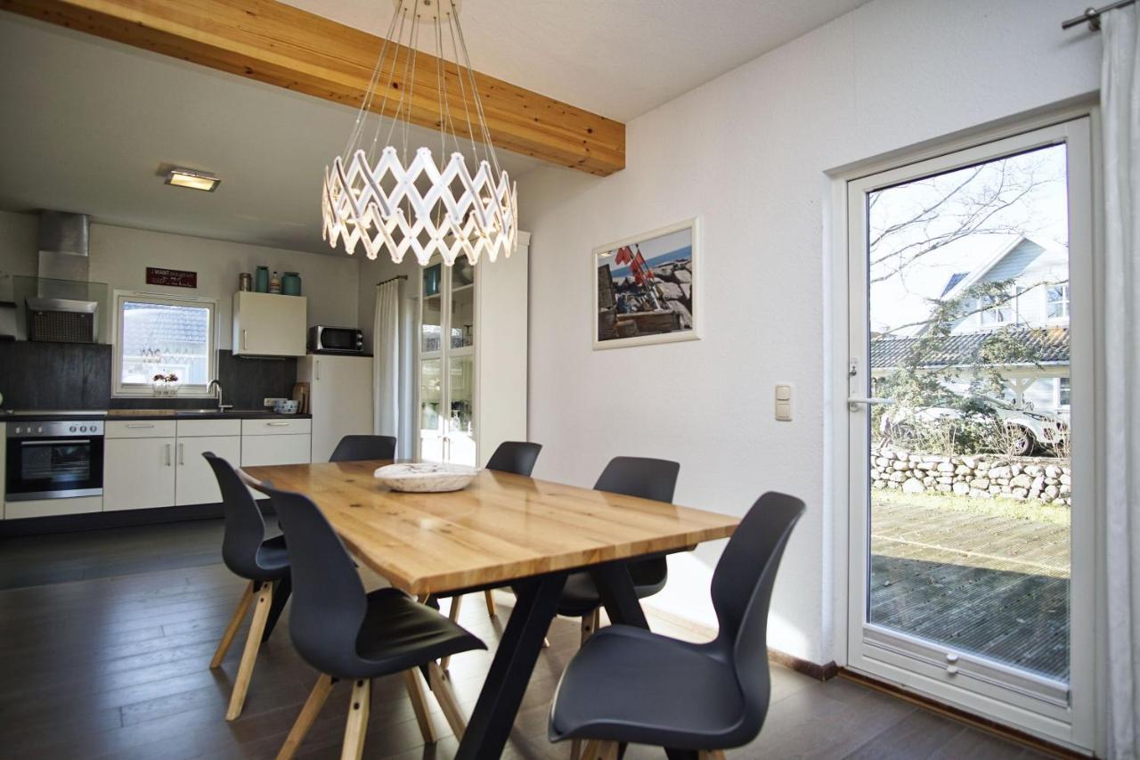 Komfortables Haus Mit Kamin, Sauna, Garten, Terrasse - Ferienhaus Sternschnuppe Wiek auf Rügen Exteriör bild